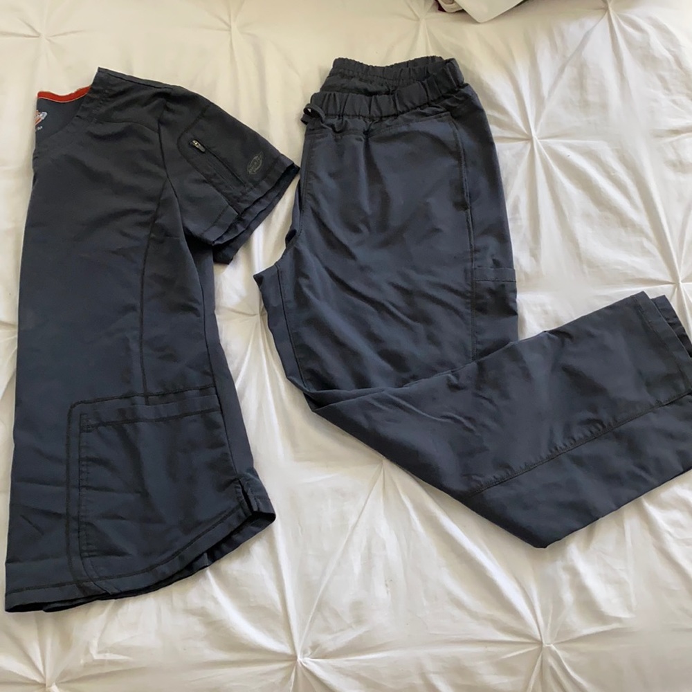 Dickies scrub set